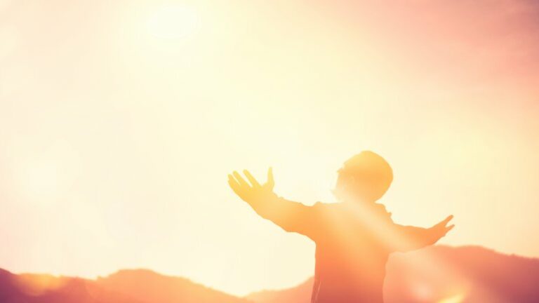 Je ne cesse de rendre grâce à Dieu à votre sujet