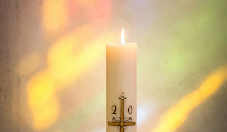 Que la lumière du Ressuscité irradie notre monde